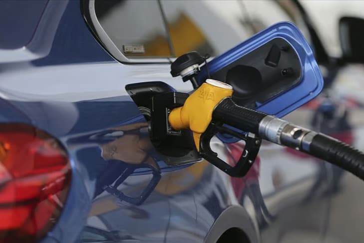 Hafta sonuna dikkat: Benzine indirim yolda