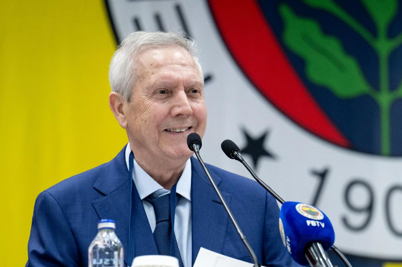 Fenerbahçe'de tüm gözler Aziz Yıldırım'a çevrildi: Efsane başkan aday mı olacak?
