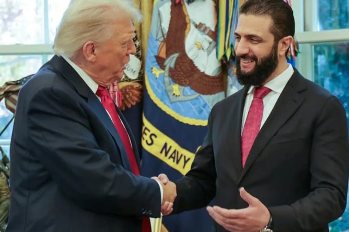 Trump Suriye Cumhurbaşkanı Şara'yı Beyaz Saray'da ağırladı