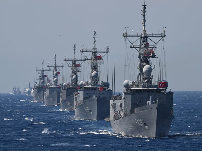 Mavi Vatan'da gövde gösterisi: DENİZKURDU-II/2025 Tatbikatı