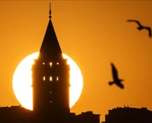   "Hezarfen'den Beri Aynı Ruhla" sergisi Galata'da