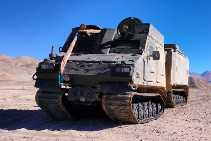 Hindistan Ordusu, Himalaya görevleri için yeni arazi aracını seçti: BvS10 Sindhu