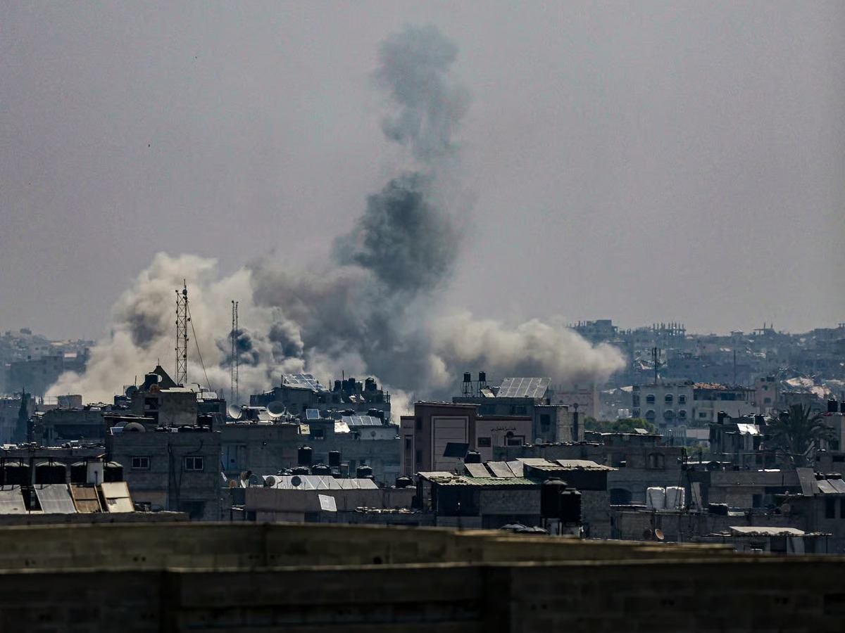 Israeli Fire Kills 41 Near Gaza Aid Sites