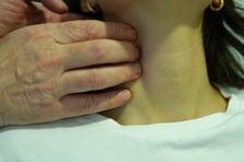 Boynunuzdaki şişlikleri göz ardı etmeyin