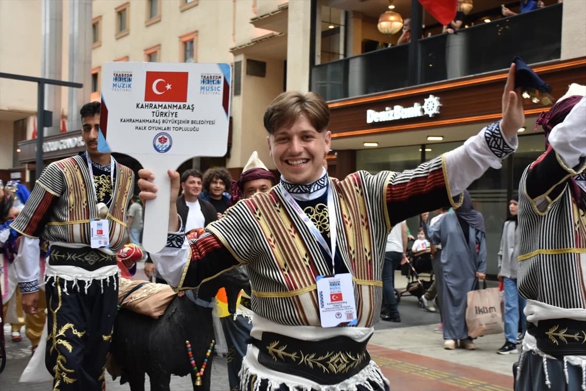 Başkan Ahmet Metin Genç’ten "dünya barışı" vurgusu