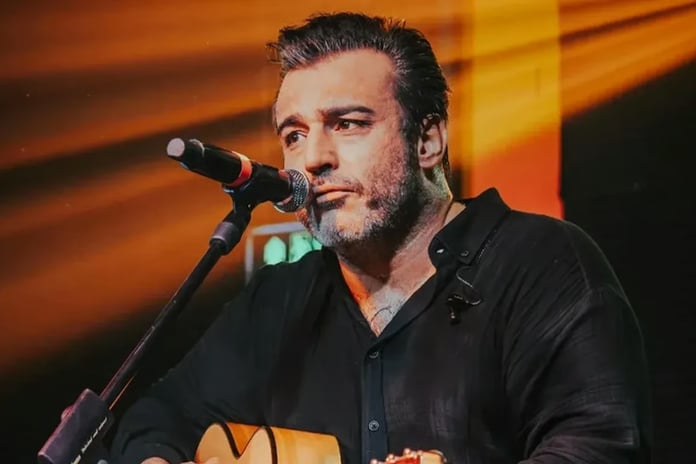 Popstar Rıza Tamer hayatını kaybetti