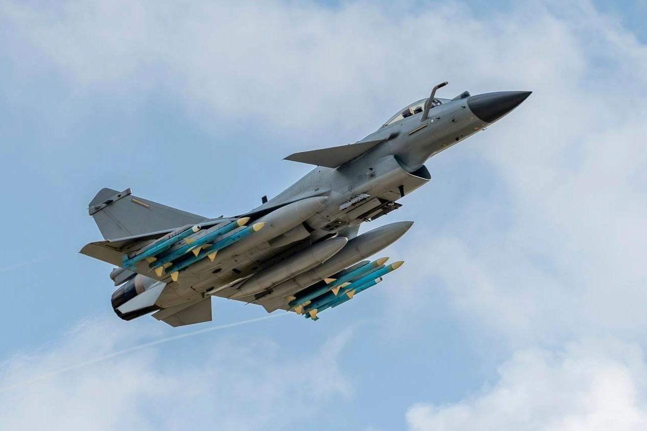Bangladeş, J-10CE alımına hazırlanıyor