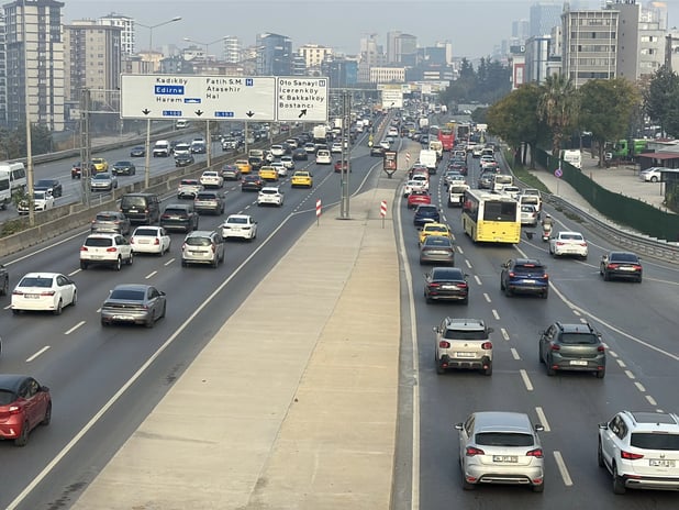 İstanbul'da hangi yollar kapalı? 28 Kasım İstanbul'da kapalı yollar ve alternatif güzergahlar neler?