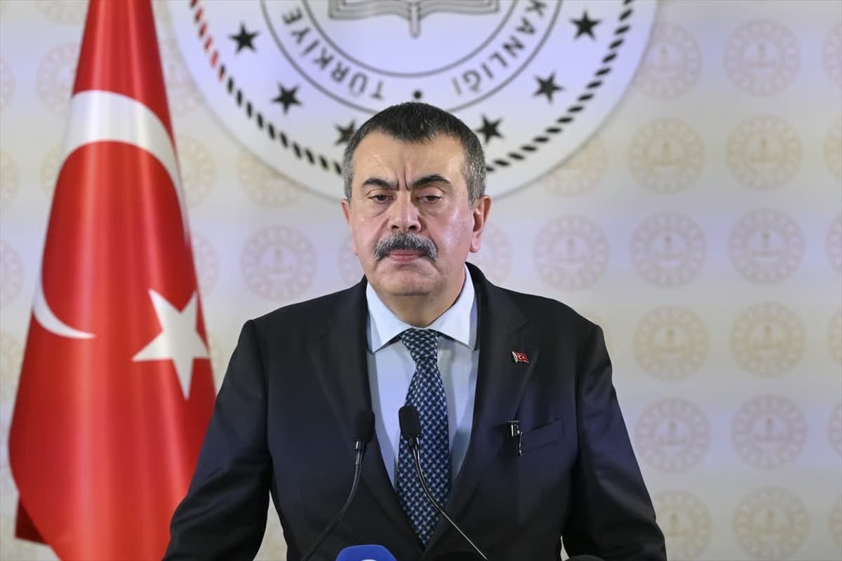 Bakan Tekin'den okullara güvenlik kalkanı: Dijital ve fiziki tedbirler artırılıyor