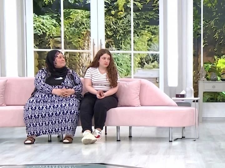  Şilan Aruz ve annesi