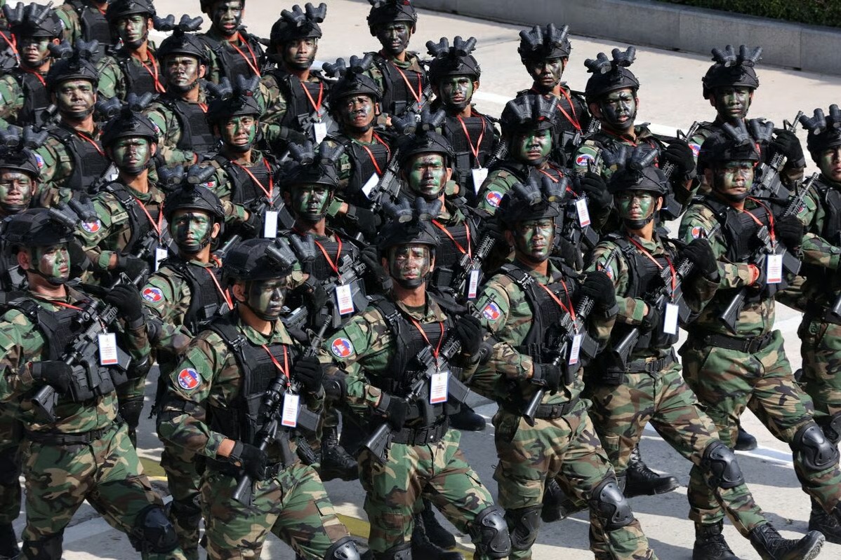 Thailand, Cambodia Shut Border Crossings Amid Political Stor