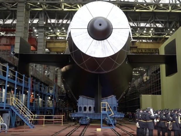 Rusya’nın Khabarovsku denize indi: Robotik sualtı silahları için yeni nükleer taşıyıcı