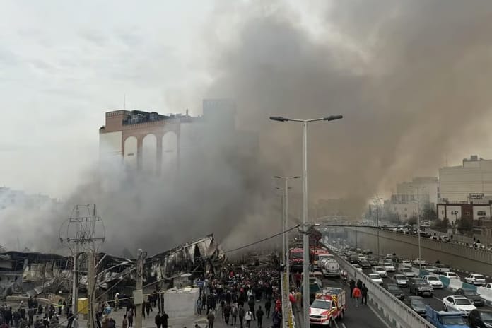 Tahran’daki Cennet Çarşısı’nda büyük yangın: 200 dükkan kül oldu