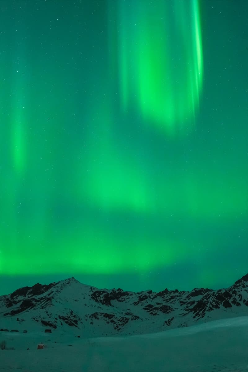 Alaska semalarında görsel şölen: Kuzey Işıkları görüntülendi