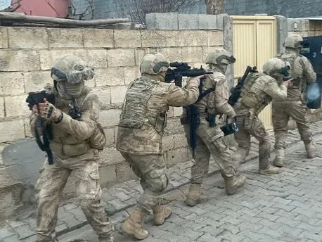 DAEŞ'e büyük operasyon: 153 şüpheli yakalandı