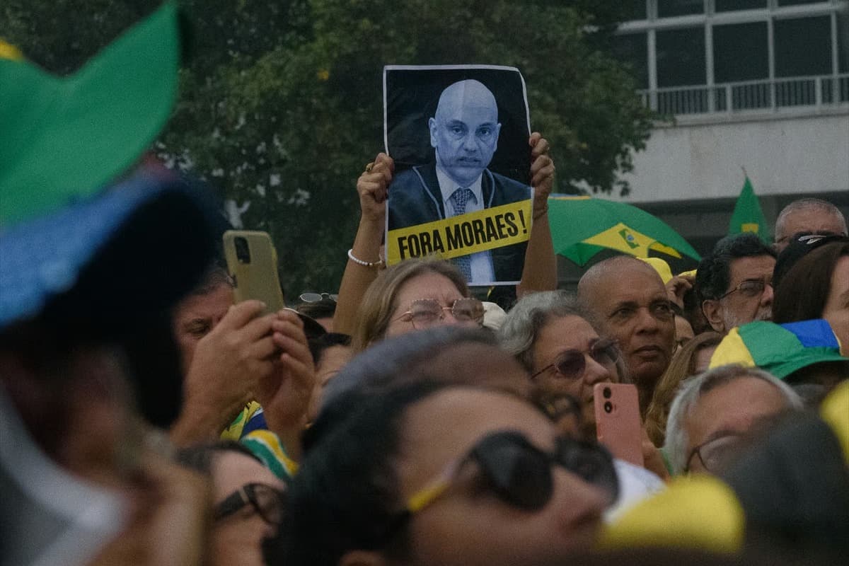 Bolsonaro destekçileri Copacabana’da