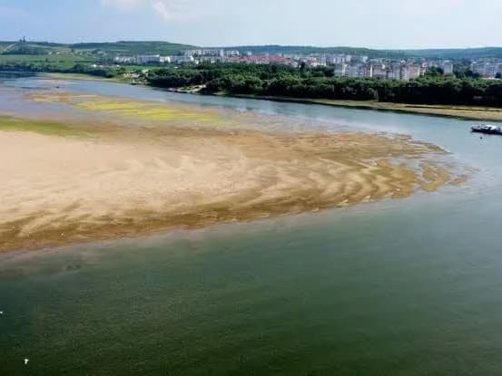 Tuna Nehri'nde son 30 yılın en düşük su seviyesi