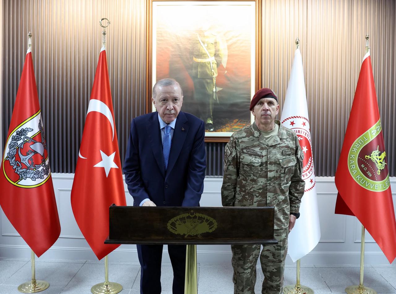 Cumhurbaşkanı Erdoğan Mehmetçik ile buluştu