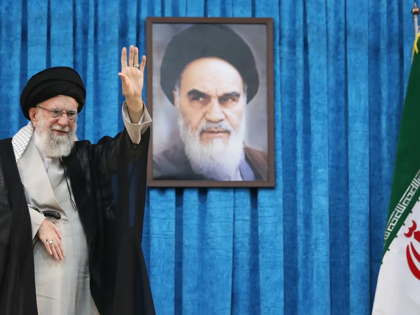 Israel Eyes Regime Change in Iran, Trump Resists