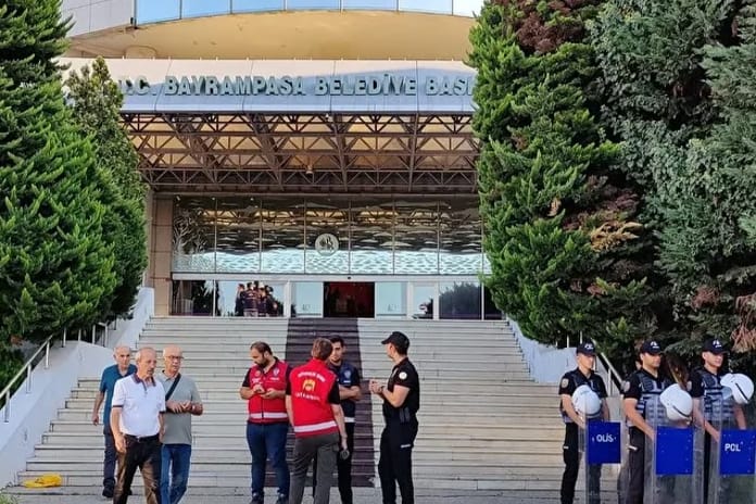 Bayrampaşa Belediyesi'nde deprem: 113 milyonluk ihale gözaltı getirdi
