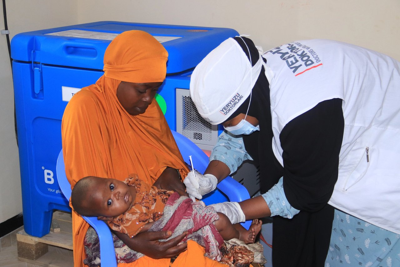 Somali'de çocuklara beslenme desteği