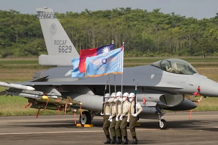 ABD, Tayvan'a F-16V savaş uçağı teslimatını geciktiriyor