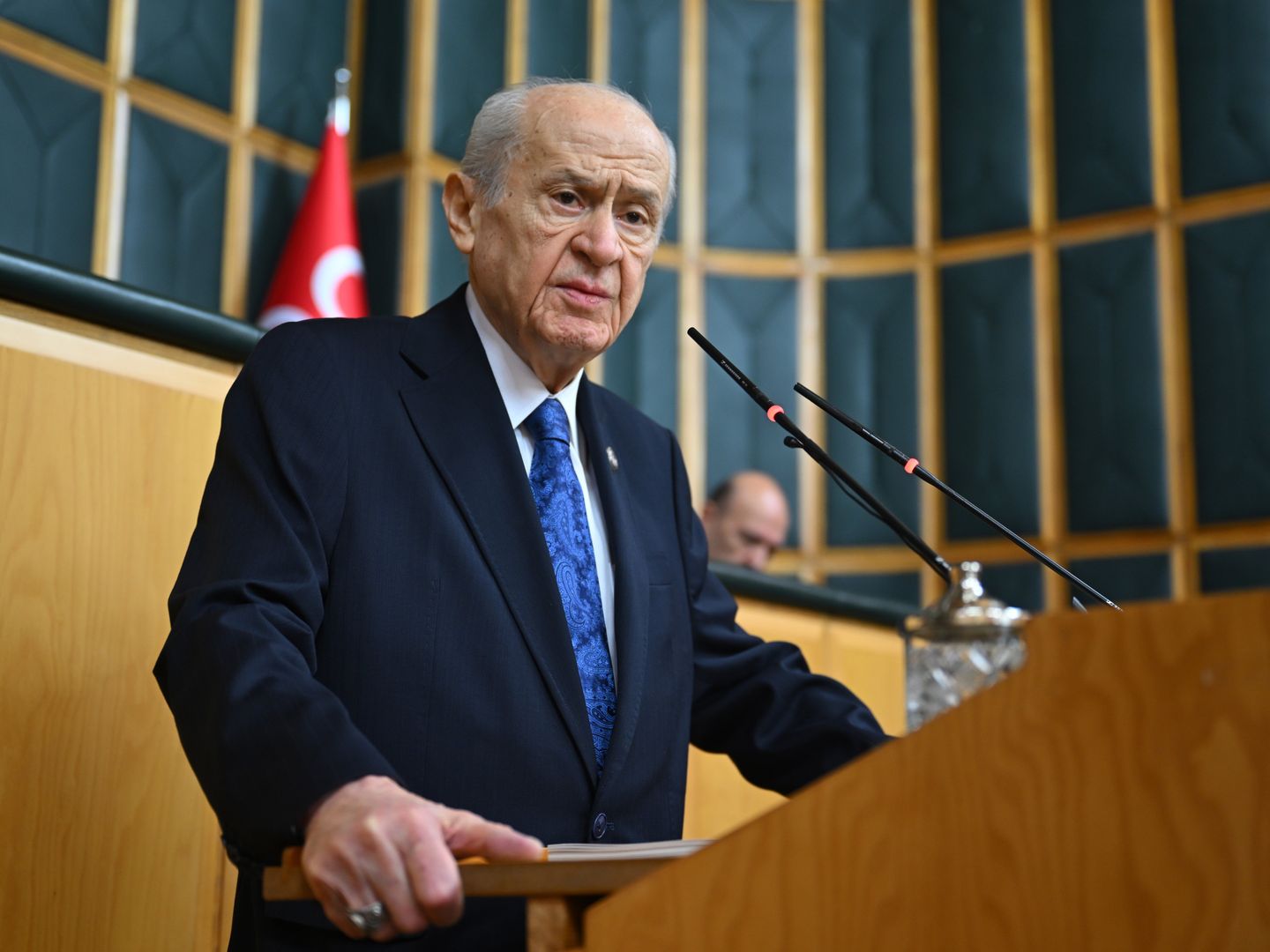 Devlet Bahçeli'den İstanbul'un fethi mesajı: İstanbul'un hırsızlık sarmalına mahkum edilmesi büyük bir yara