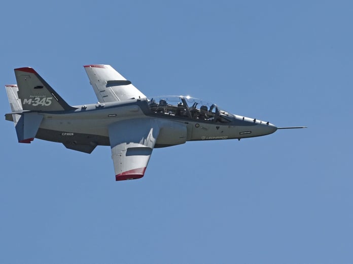 İtalyan Hava Kuvvetleri Leonardo'nun eğitim uçağını hizmete aldı