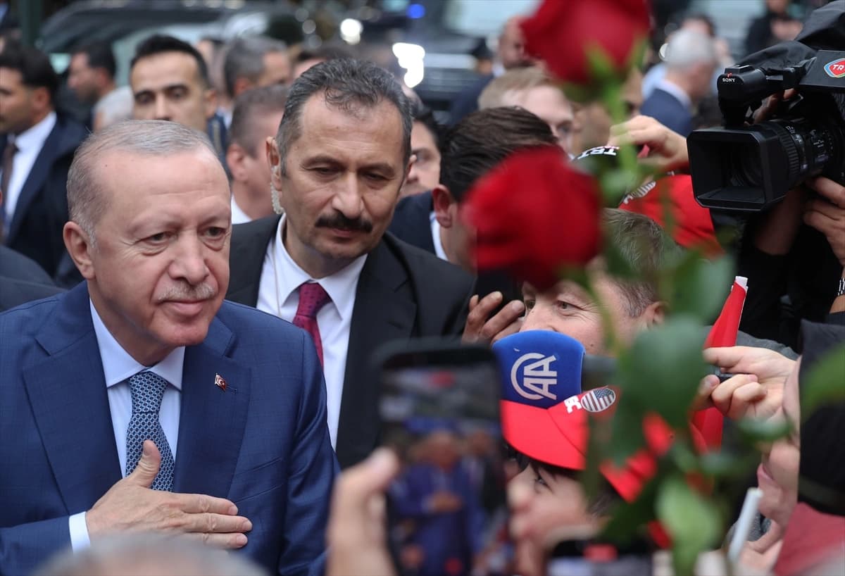 AA-20260920-42527095-42527094-CUMHURBASKANI_ERDOGAN_BM_81_GENEL_KURULUNA_KATILMAK_UZERE_ABDYE_GELDI.webp