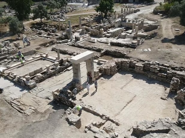 Gladyatörler şehri Stratonikeia'nın ihtişamlı kütüphanesi gün yüzüne çıkıyor