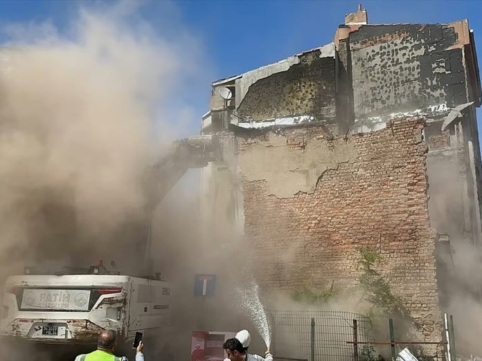 İletişim Başkanlığı deprem anı ve sonrasında yapılması gerekenleri sıraladı