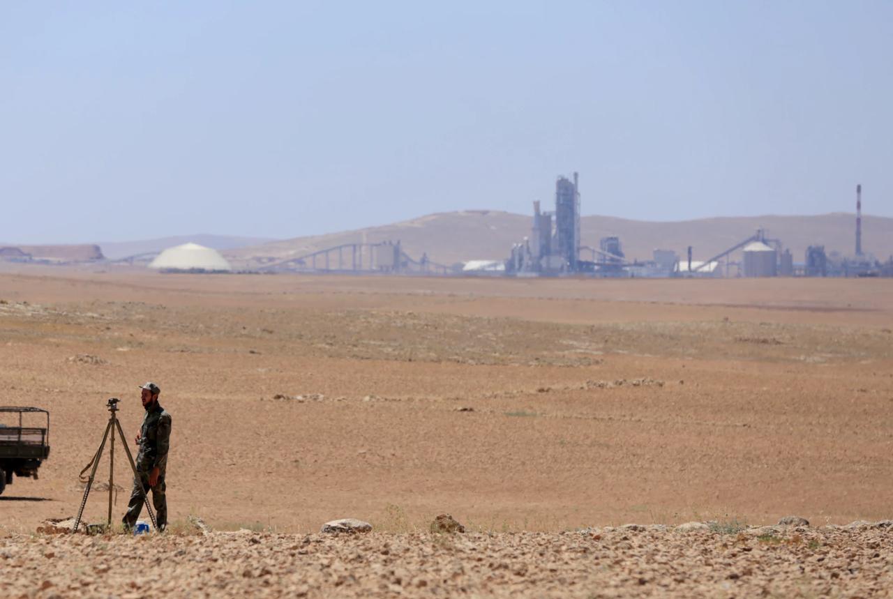 Terörü finanse eden Fransız Lafarge'ın tesisleri görüntülendi
