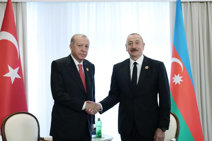 Aliyev: "Karabağ Zaferi'nde Cumhurbaşkanı Erdoğan'ın desteği güç verdi"