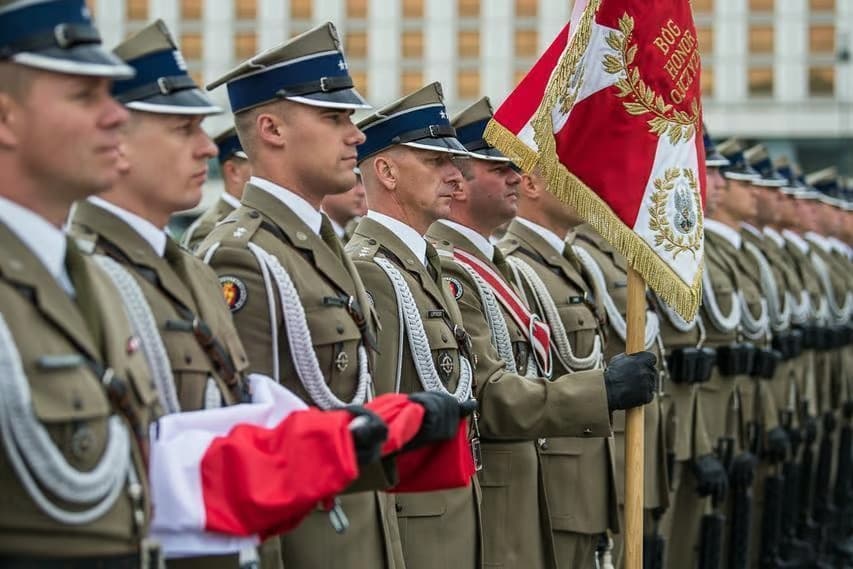 Polonya savaşa hazırlıkta zorlanıyor