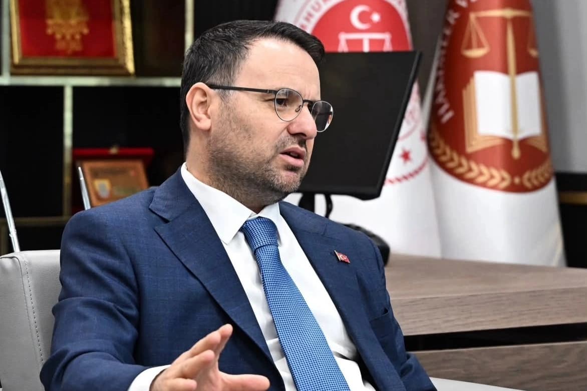 Bakan Gürlek duyurdu: 7 ayrı faili meçhul dosyada 8 cinayeti aydınlattık