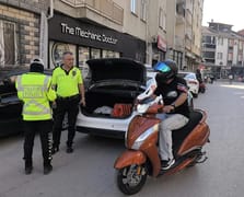 10 kez kask cezası yedi ölümden dönünce polislere teşekkür etti