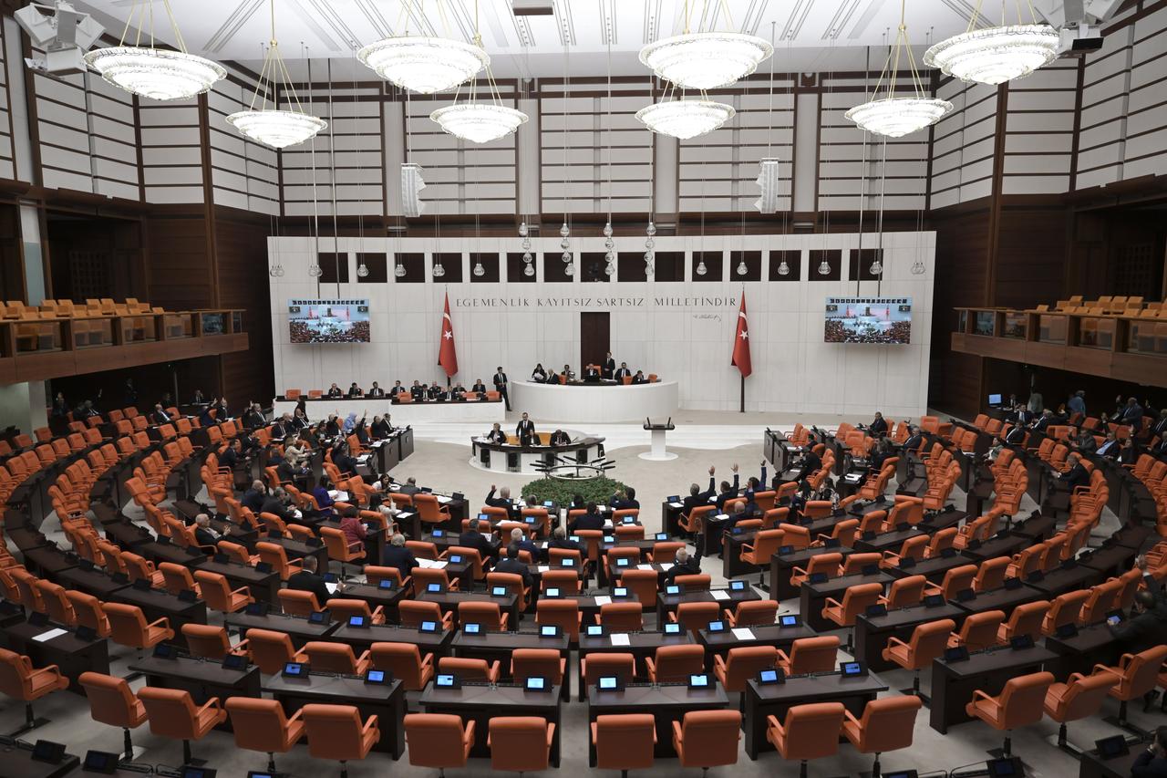 Torba kanun TBMM'den geçti: MSÜ Rektörünü Cumhurbaşkanı atayacak