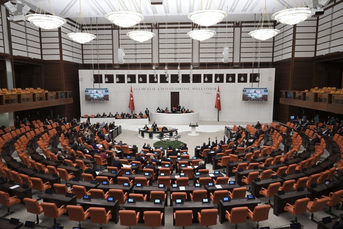 5 bin nüfusu aşan yer belediye olacak