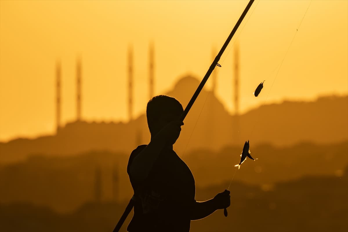İstanbul'da gün doğumu büyüledi! Büyük Çamlıca Camii’nden eşsiz manzara