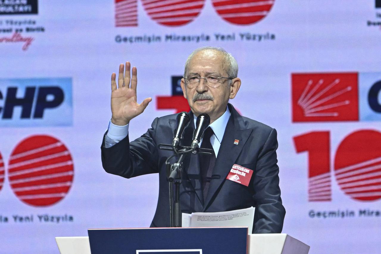 Özgür Özel'in kurultay çağrısına yanıt verdi 