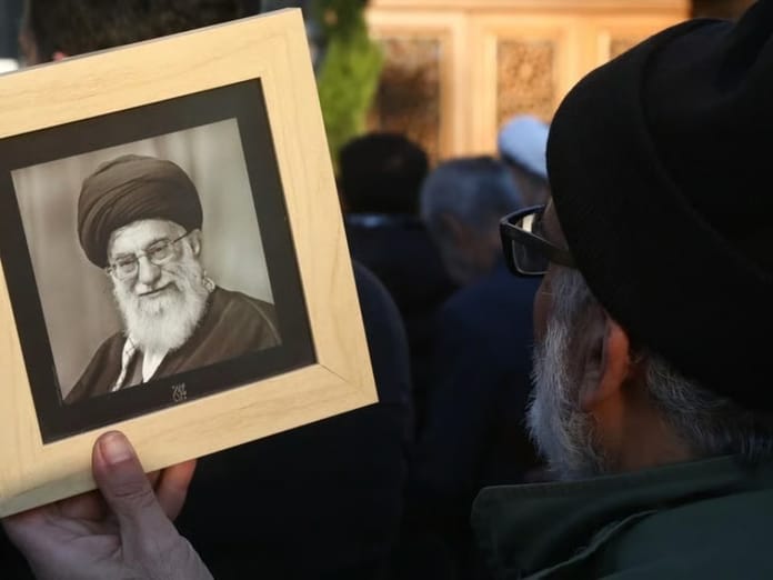 İran'da yeni liderin seçim süreci masada