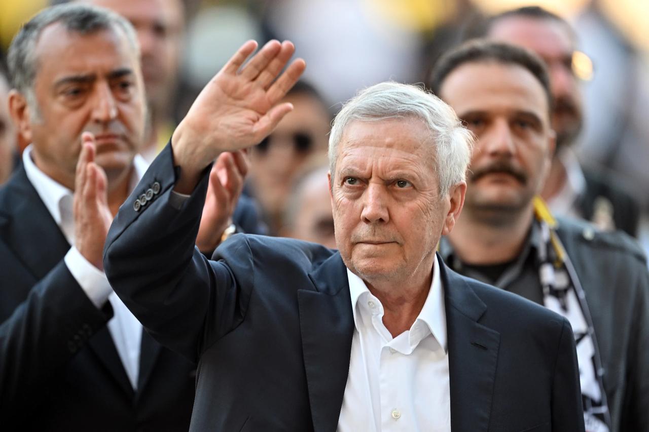 Yeni liderlerin cesaretlendirilmesi