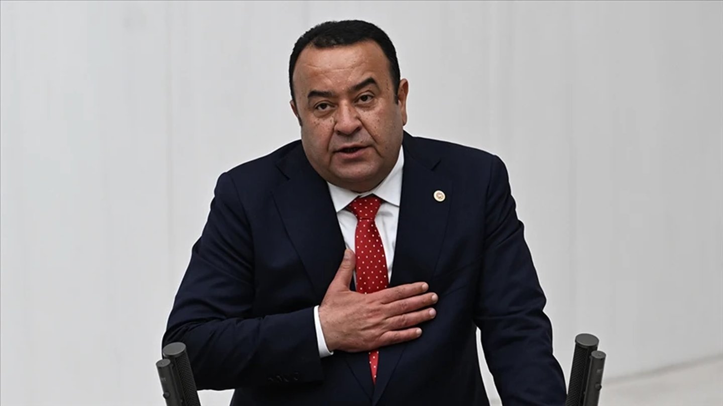Adnan Beker oğlu ne yaptı