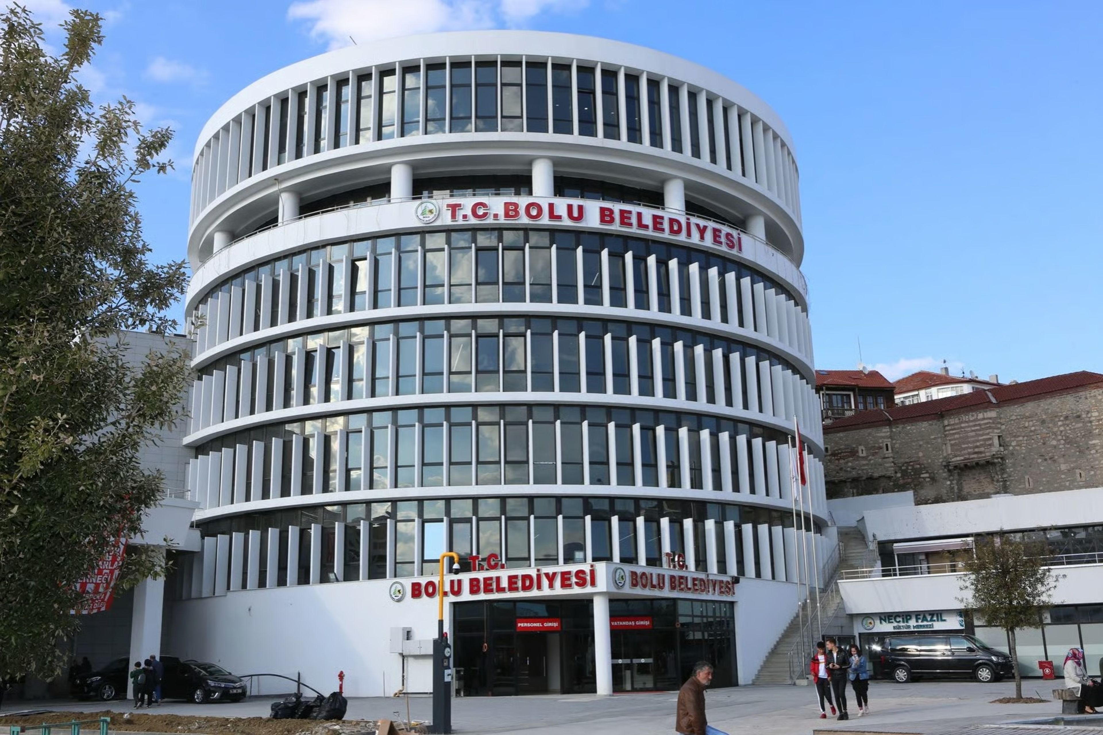 Son Dakika: Bolu Belediyesi’nde arama yapılıyor