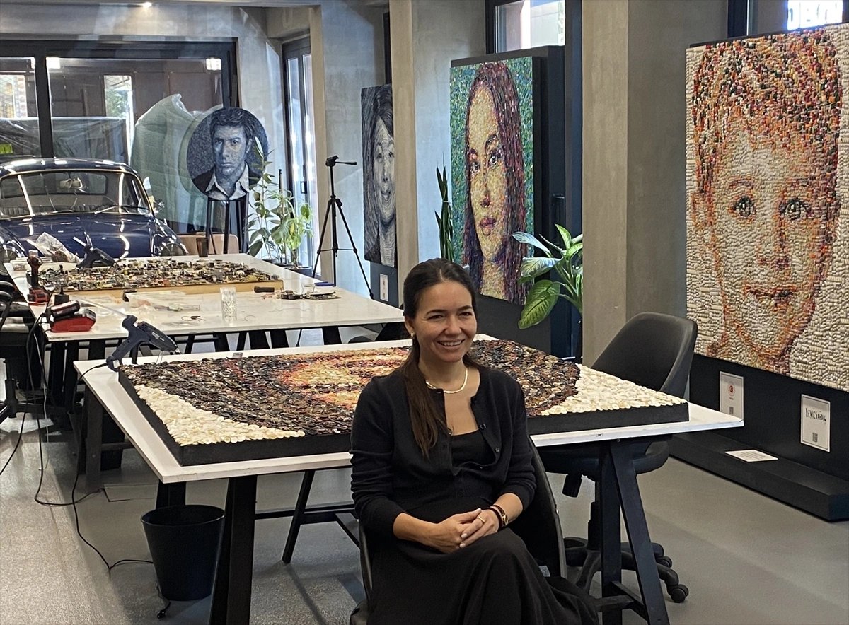 Atık malzemeler sanat eserine dönüşüyor