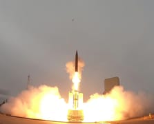 WSJ: İsrail'in Arrow hava savunma sisteminde kullandığı füzeleri azalıyor