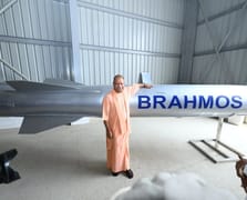 Hindistan yeni BrahMos füze fabrikasını hizmete açtı