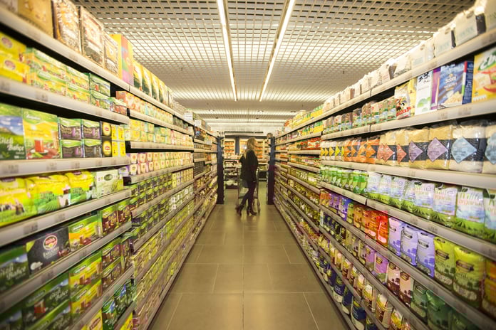 Zincir marketlerin pazar günü kapalı olması konusunda anlaşma sağlandı