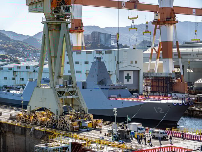 Japonya, son Mogami sınıfı fırkateyn JS Yoshii’yi denize indirdi