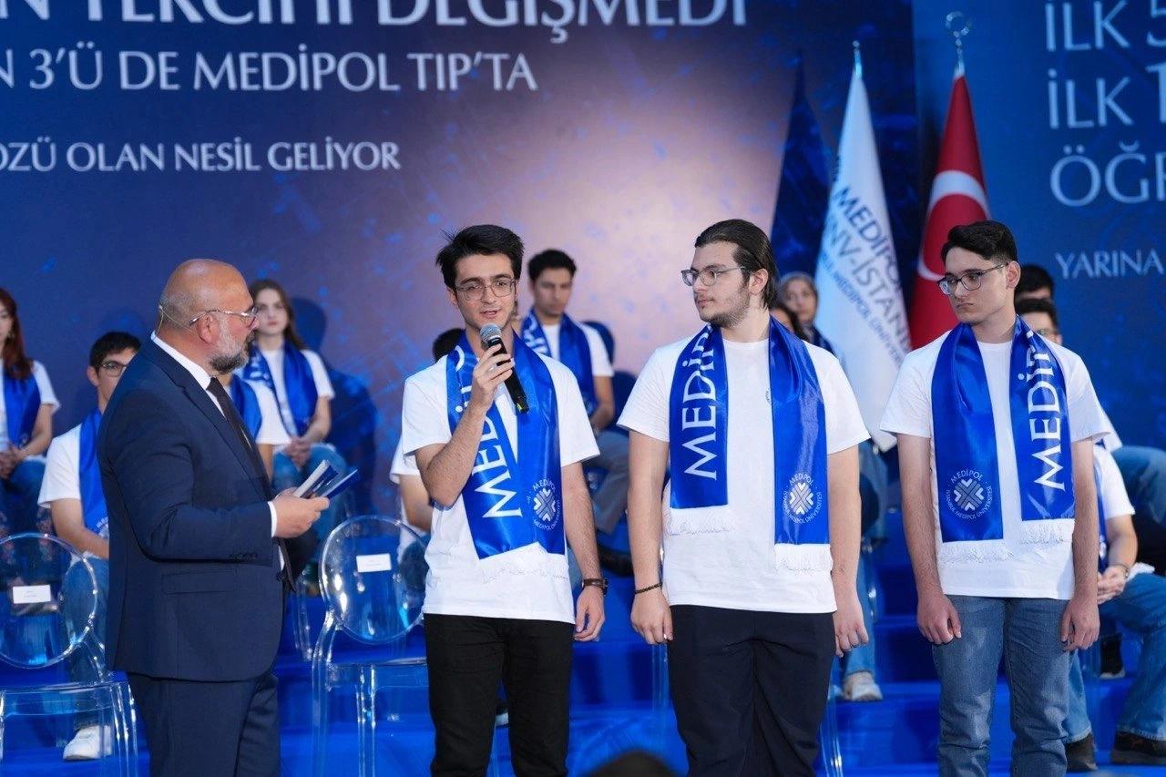 Gelenek bozulmadı: YKS şampiyonları yeniden Medipol'de!